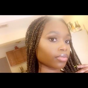 Meet your Posher, Neekie